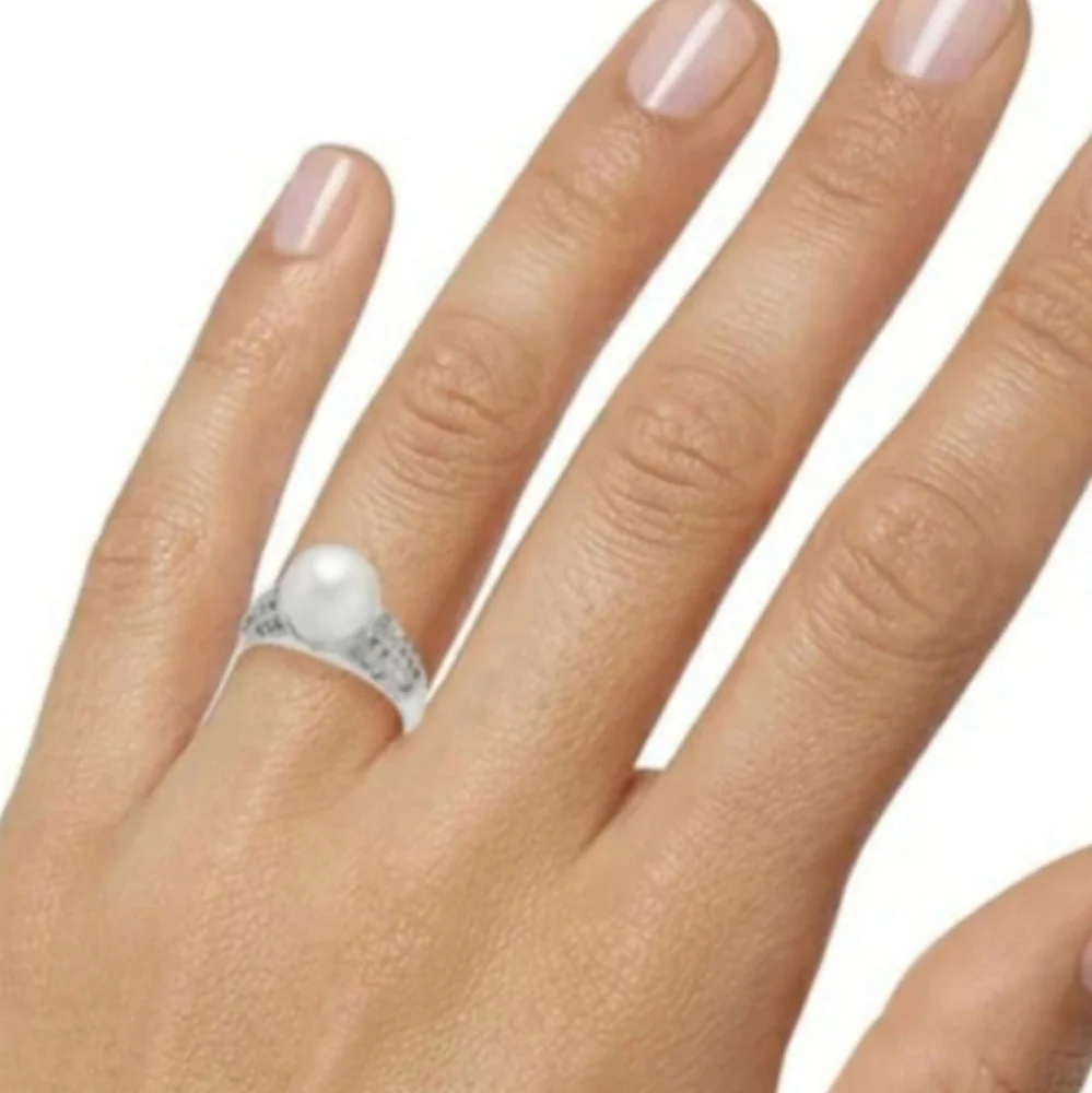 Charter Club Silver Plated Ring with Pearl and Cubic Zirconia Size 8 NWOT